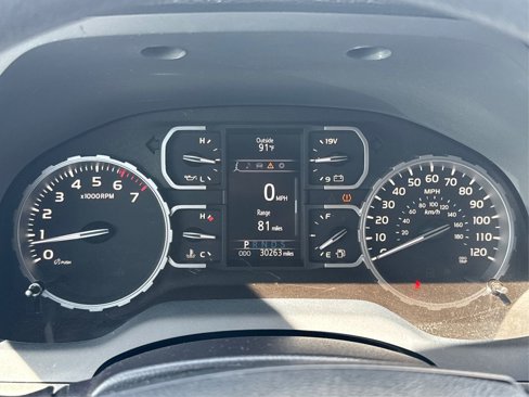 Used 2018 Toyota Tundra SR5 w/ SR5 Upgrade Package image 16