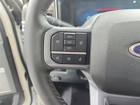 New 2025 Ford F250 Lariat w/ Black Appearance Package image 27