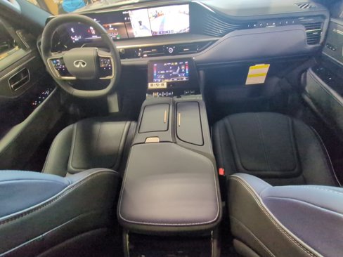 New 2026 INFINITI QX80 Sensory w/ Sport Exterior Package image 25
