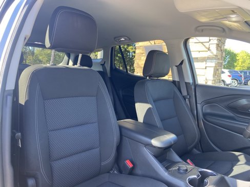 Used 2024 GMC Terrain SLE image 28