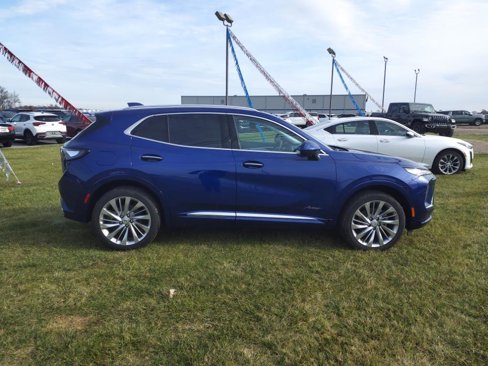 New 2025 Buick Envision Avenir image 4