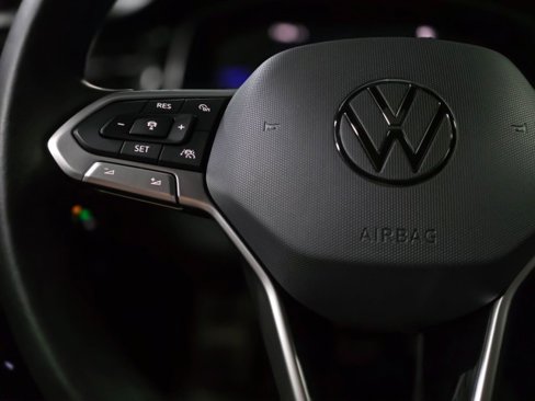 Used 2025 Volkswagen Jetta Sport image 18