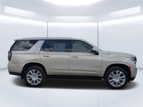 Used 2022 Chevrolet Tahoe High Country image 2