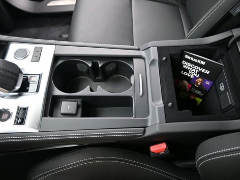 New 2025 Jaguar F-PACE R-Dynamic S image 27