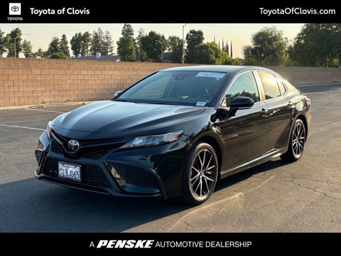 Certified 2024 Toyota Camry SE image 1