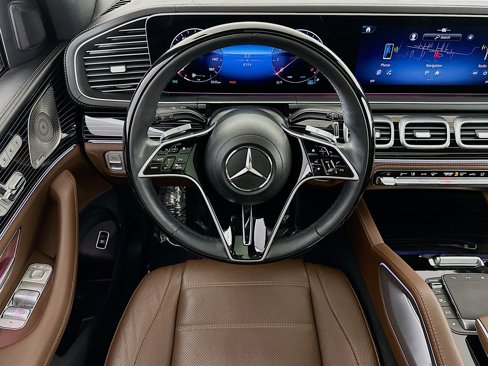 Used 2024 Mercedes-Benz GLE 450 4MATIC w/ AMG Line Exterior image 22
