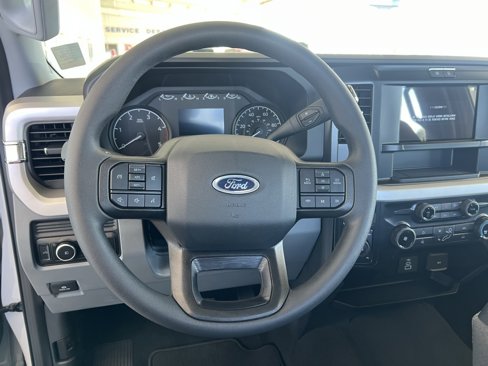 New 2026 Ford F250 4x4 Crew Cab Super Duty image 11