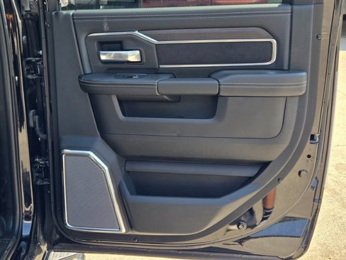 New 2025 RAM 2500 Laramie image 8