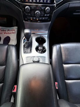 Used 2019 Jeep Grand Cherokee Limited image 27