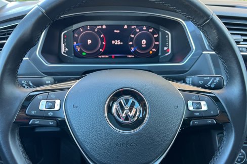 Used 2019 Volkswagen Tiguan SEL image 24