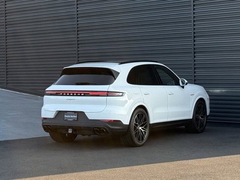 New 2025 Porsche Cayenne E-Hybrid image 7