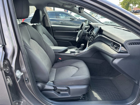 Used 2022 Toyota Camry LE image 8