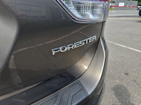 Used 2020 Subaru Forester Limited image 37