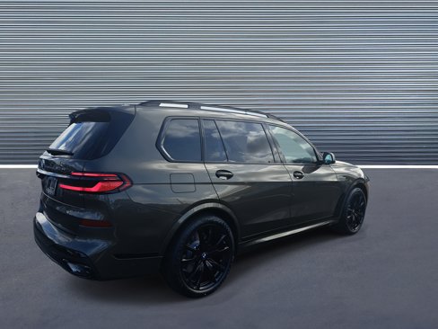 New 2026 BMW X7 xDrive40i w/ M Sport Package image 3