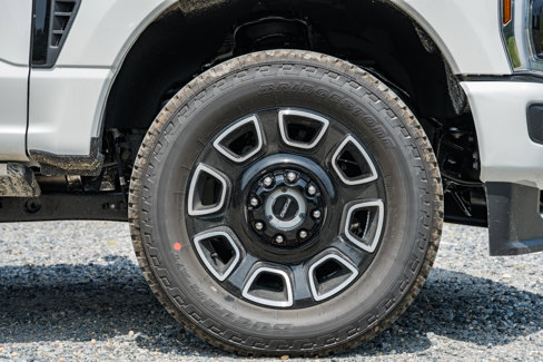 New 2025 Ford F250 Platinum image 19