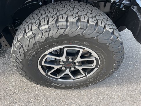 New 2025 Jeep Wrangler Unlimited Rubicon image 11