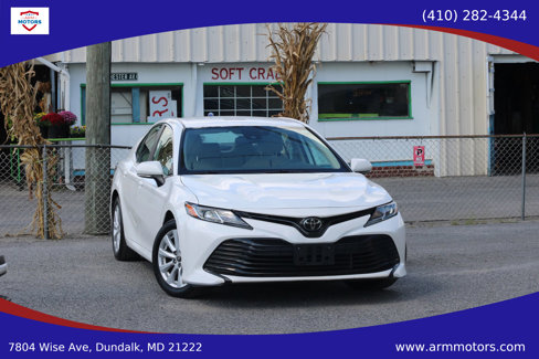 Used 2020 Toyota Camry LE image 1