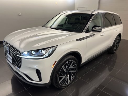 New 2025 Lincoln Aviator Reserve w/ Equipment Group 201A image 3