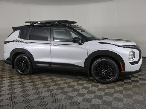 New 2025 Mitsubishi Outlander Trail Edition image 21