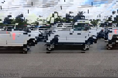 Used 2022 Ford F350 XL w/ Power Equipment Group image 6