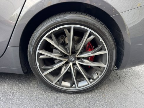 Used 2019 Maserati Ghibli S GranLusso image 34