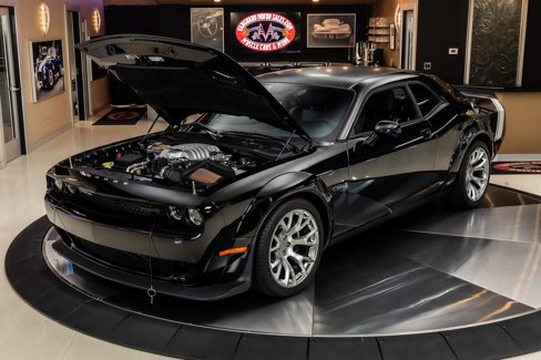 Used 2023 Dodge Challenger SRT Hellcat Redeye image 6