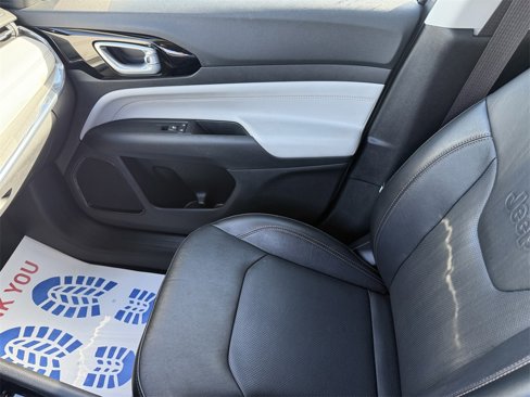 Certified 2022 Jeep Compass Limited image 29