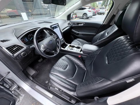 Used 2023 Ford Edge Titanium image 11