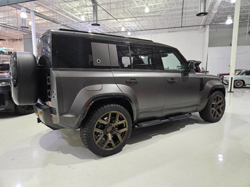 Used 2025 Land Rover Defender 110 image 78