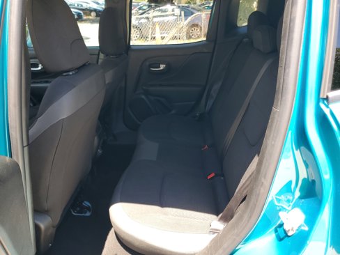 Used 2020 Jeep Renegade Altitude image 11