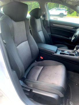 Used 2019 Honda Accord LX image 9