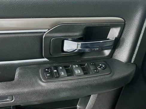 Used 2024 RAM 1500 Classic Warlock image 15