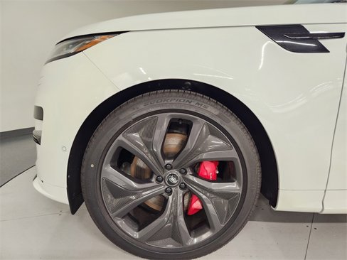 New 2025 Land Rover Range Rover Sport Dynamic SE image 11