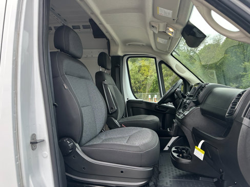 Used 2024 RAM ProMaster 2500 w/ Convenience Group image 14