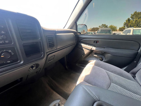 Used 2006 Chevrolet Silverado 1500 LS image 45
