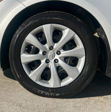 Used 2021 Toyota Corolla LE w/ Carpet Mat Package (TMS) image 42