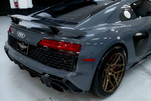 Used 2022 Audi R8 V10 w/ Premium Package image 22
