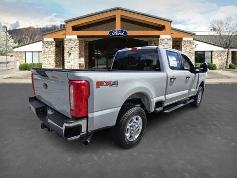 New 2025 Ford F250 XLT w/ FX4 Off-Road Package image 5