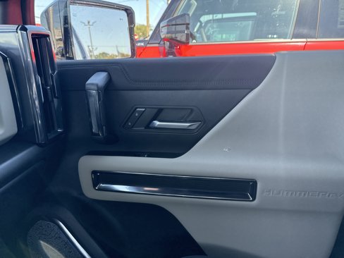 New 2026 GMC Hummer EV SUV image 19