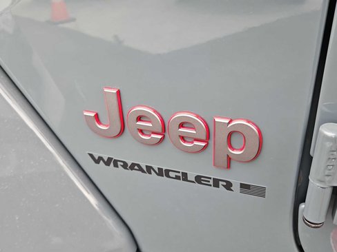 New 2025 Jeep Wrangler Unlimited Rubicon image 13