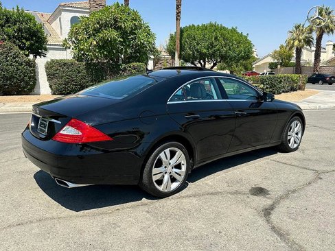 Used 2010 Mercedes-Benz CLS 550 w/ Premium I Pkg image 8
