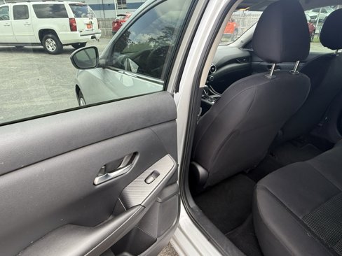 Used 2023 Nissan Sentra S image 19