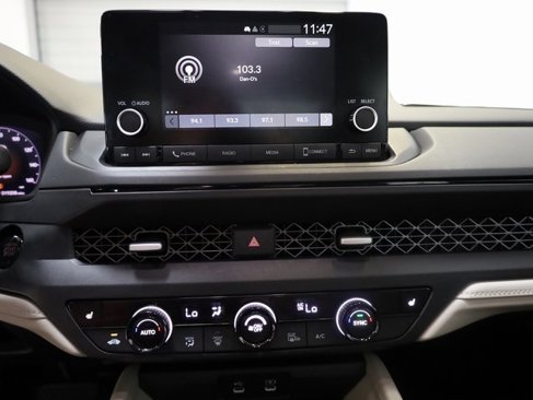 Certified 2024 Honda Accord EX image 23
