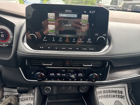 Used 2022 Nissan Rogue Platinum w/ Head-Up Display Package image 29