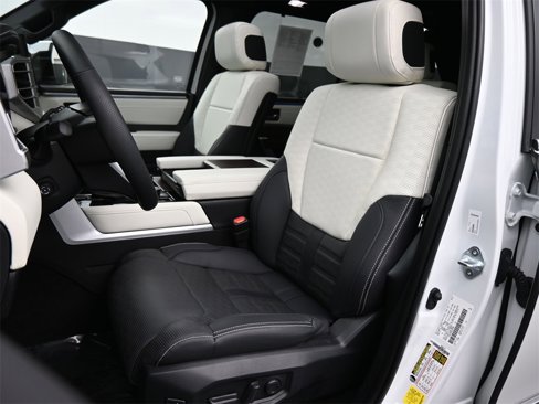 Used 2024 Toyota Sequoia Capstone image 19