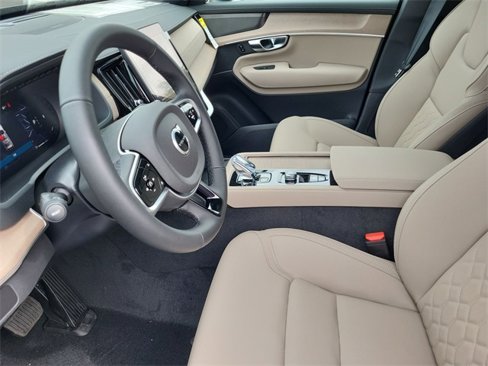 New 2026 Volvo XC90 B5 Plus image 11