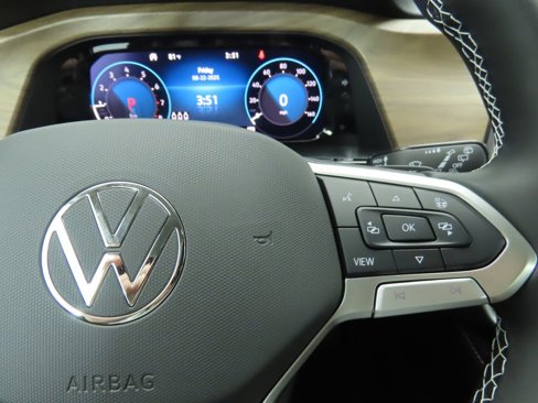 New 2026 Volkswagen Atlas SE image 13
