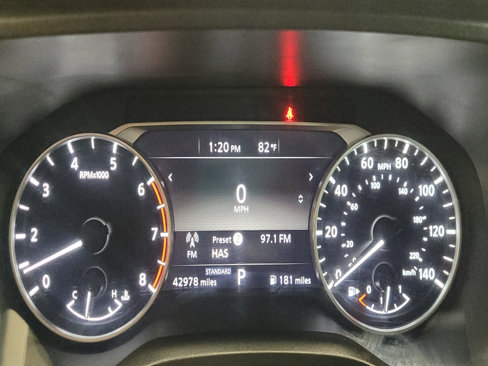 Used 2023 Nissan Rogue S image 23
