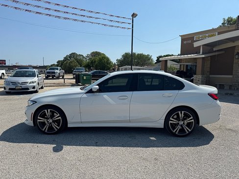 Used 2023 BMW 330i Sedan w/ Driving Assistance Package image 6