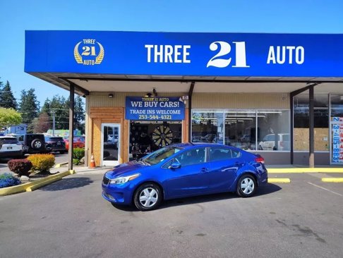 Used 2018 Kia Forte LX image 1